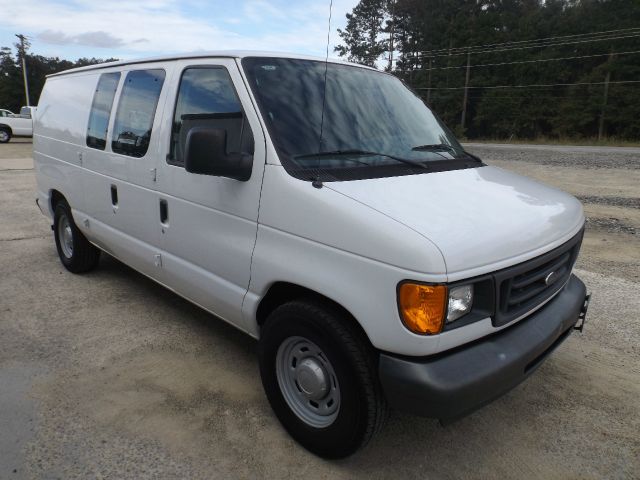 Ford Econoline 2006 photo 2