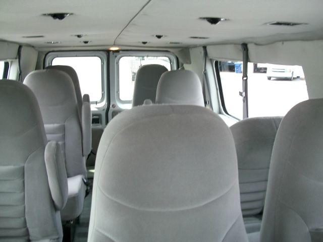 Ford Econoline 2006 photo 11