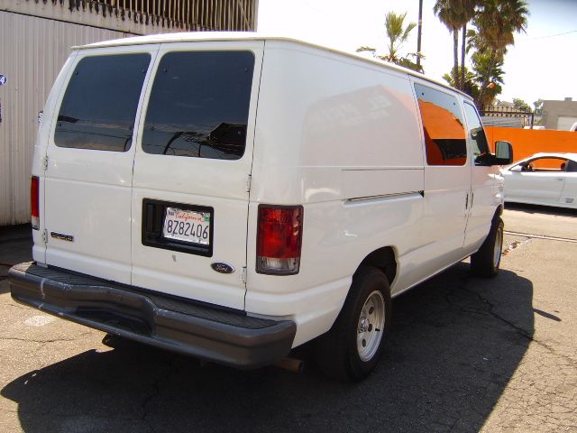 Ford Econoline 2006 photo 2