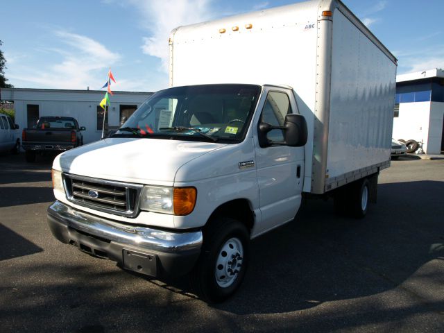 Ford Econoline 2006 photo 20