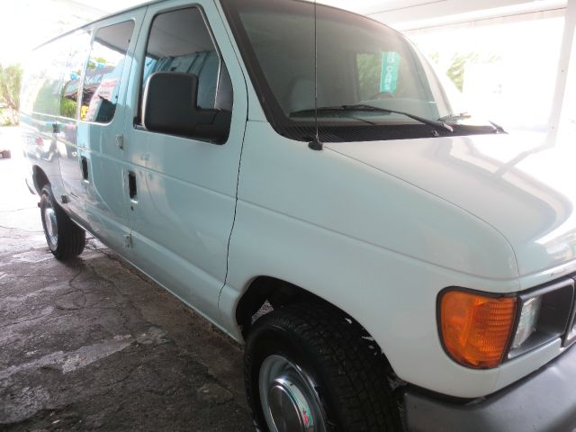 Ford Econoline 2006 photo 4