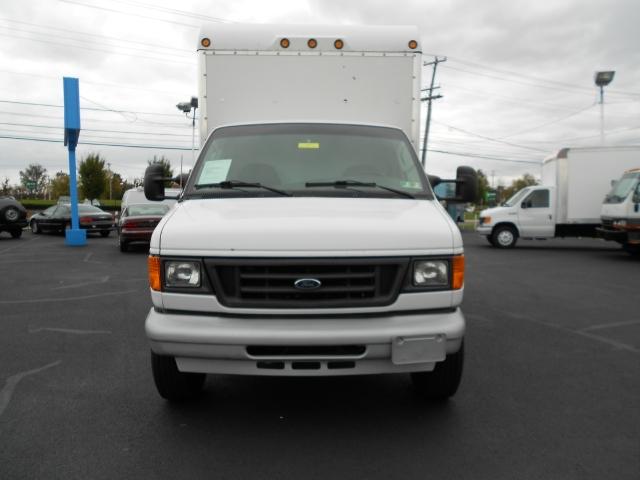 Ford Econoline 2006 photo 1