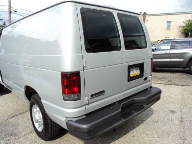 Ford Econoline 2007 photo 2