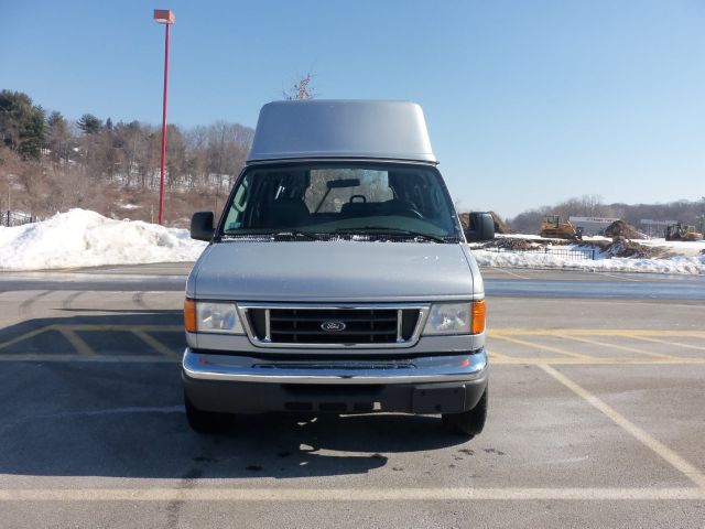 Ford Econoline 2007 photo 1