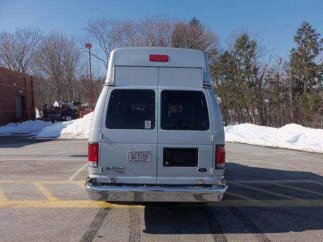 Ford Econoline 2007 photo 4