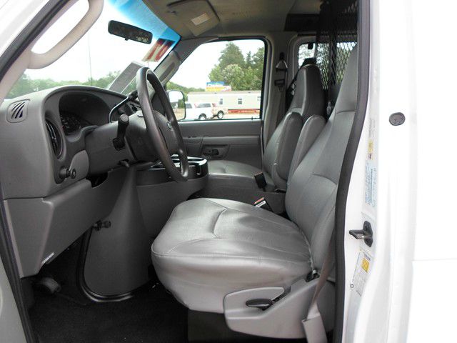 Ford Econoline 2007 photo 12