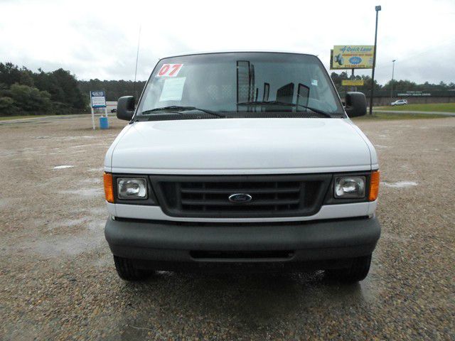 Ford Econoline 2007 photo 29