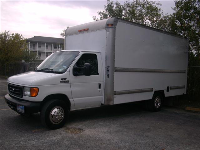 Ford Econoline 2007 photo 1