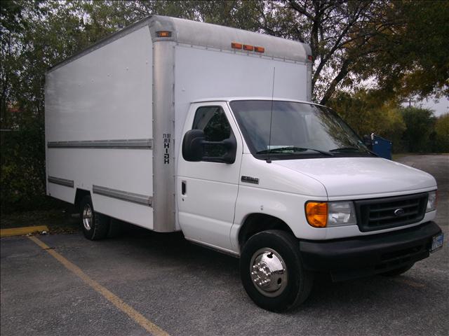 Ford Econoline 2007 photo 1