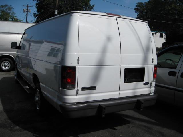 Ford Econoline 2007 photo 1