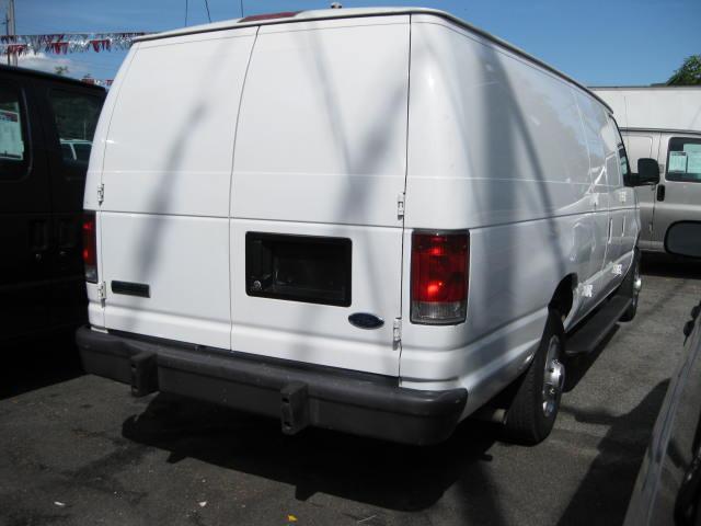 Ford Econoline 2007 photo 2