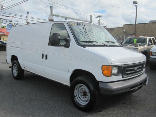 Ford Econoline 2007 photo 2