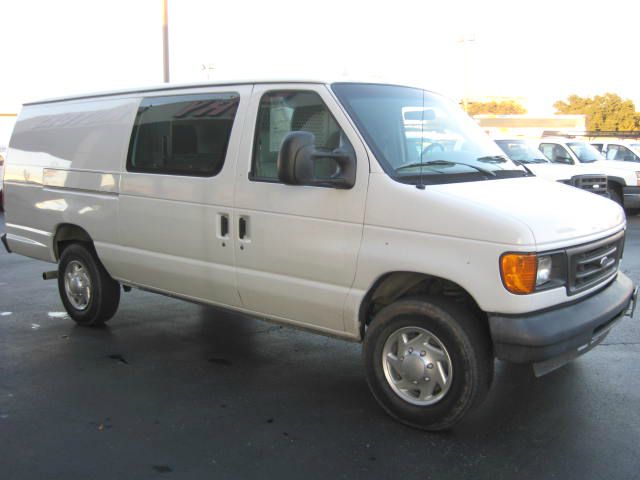 Ford Econoline 2007 photo 2