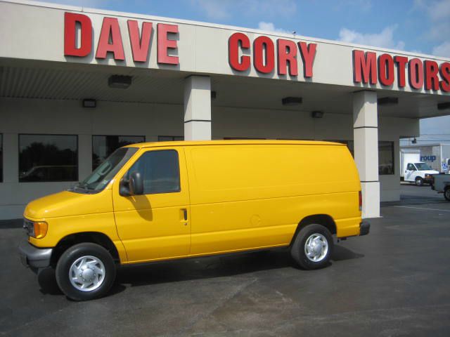 Ford Econoline 2007 photo 1