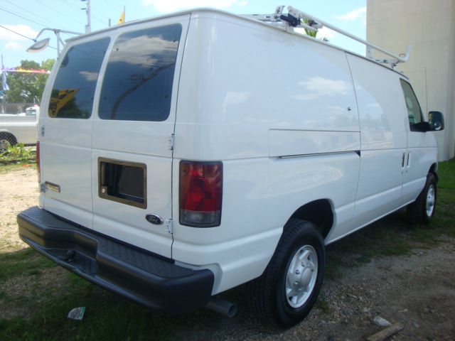 Ford Econoline 2007 photo 1