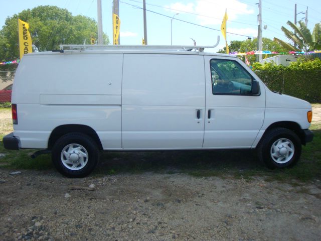 Ford Econoline 2007 photo 11