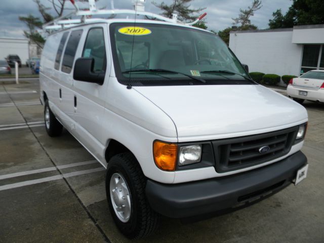 Ford Econoline 2007 photo 1