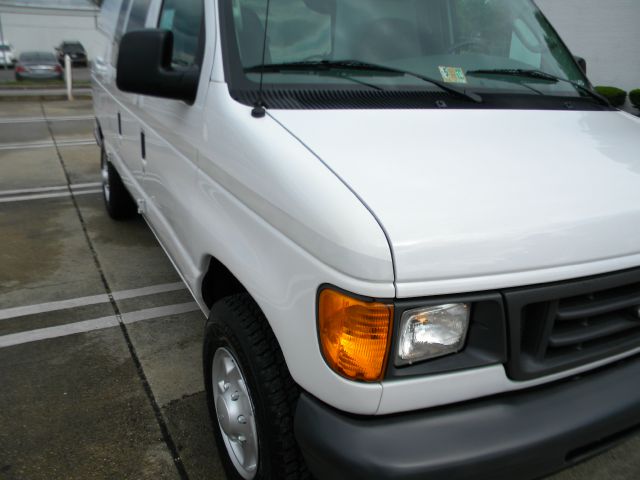 Ford Econoline 2007 photo 10