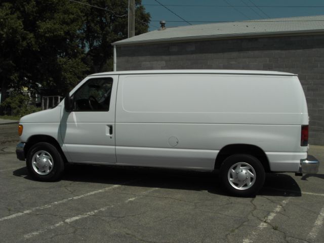 Ford Econoline 2007 photo 2