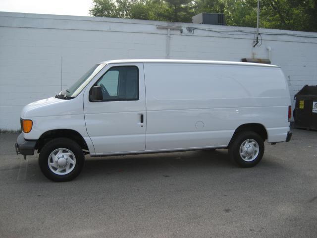 Ford Econoline 2007 photo 1