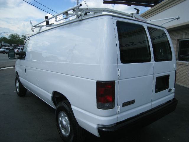 Ford Econoline 2008 photo 15