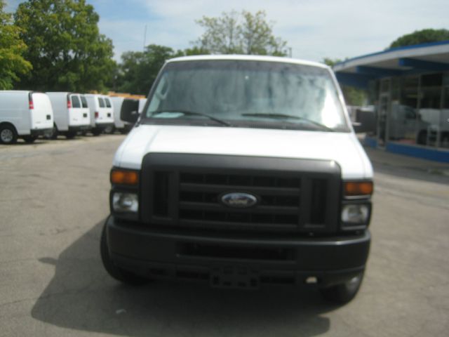 Ford Econoline 2008 photo 2