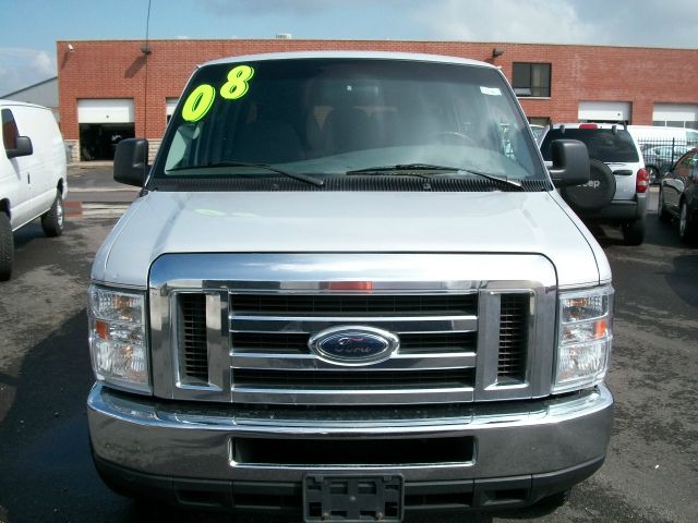 Ford Econoline 2008 photo 12