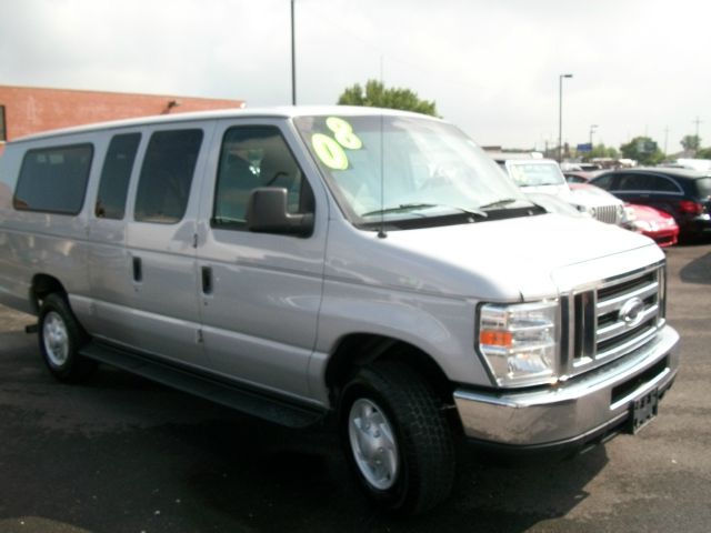 Ford Econoline 2008 photo 13