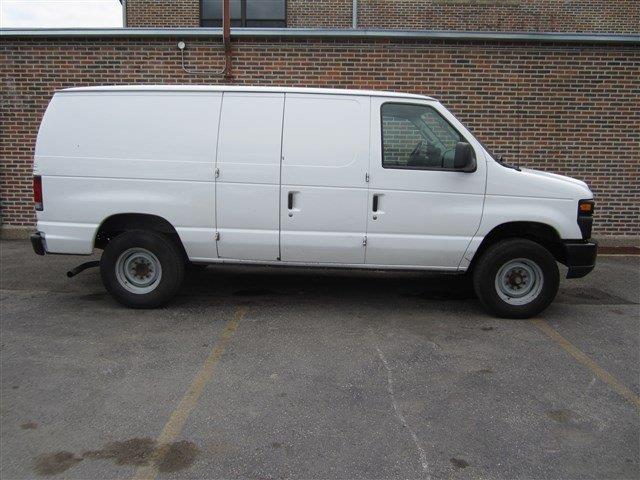 Ford Econoline 2008 photo 1