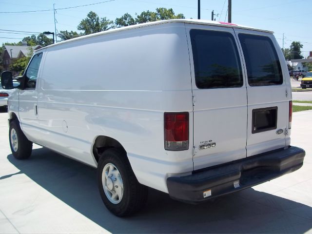 Ford Econoline 2008 photo 1