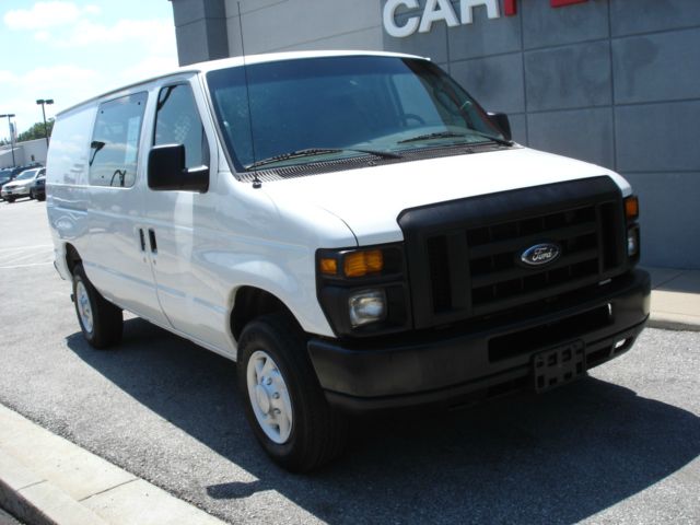 Ford Econoline 2008 photo 1