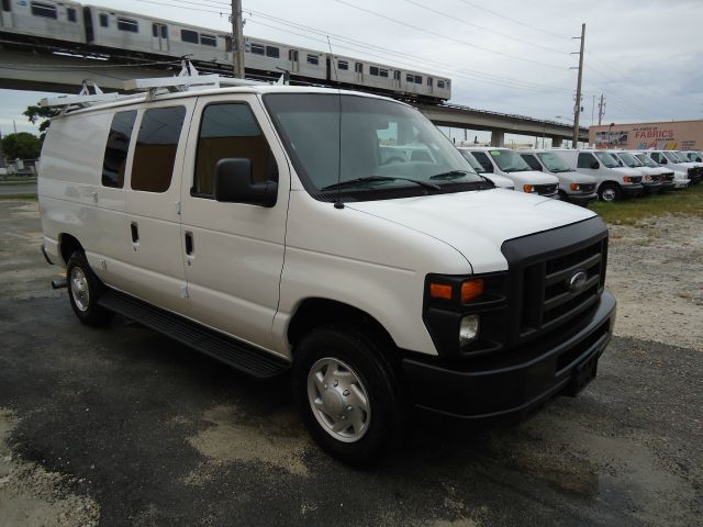 Ford Econoline Grand Touring Power Hard Top C Cargo Van