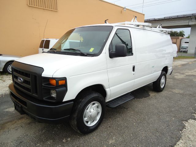 Ford Econoline 2008 photo 1