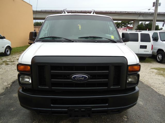 Ford Econoline 2008 photo 2