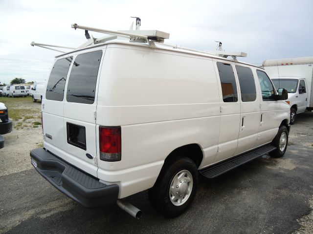 Ford Econoline 2008 photo 3