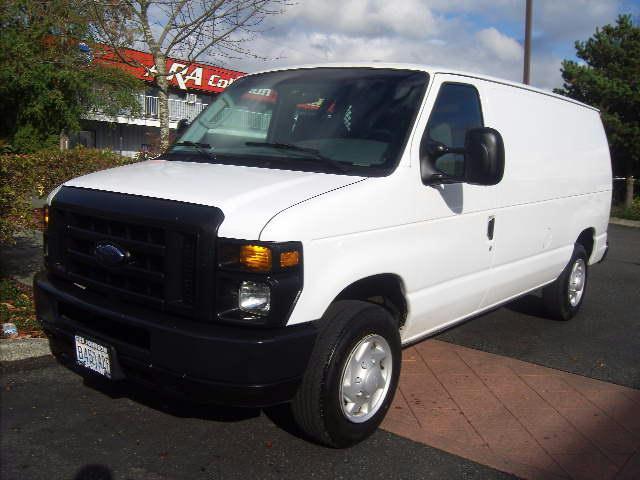 Ford Econoline 2008 photo 1