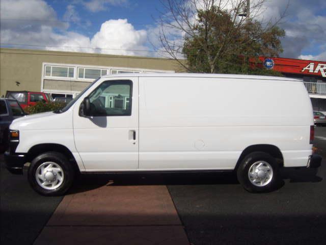 Ford Econoline 2008 photo 2