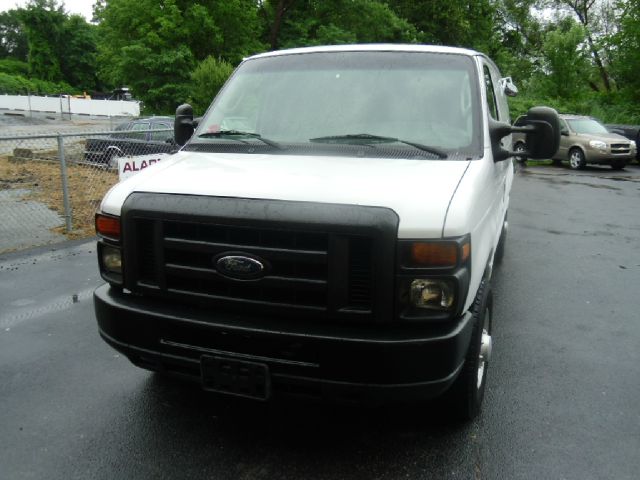 Ford Econoline 2008 photo 1