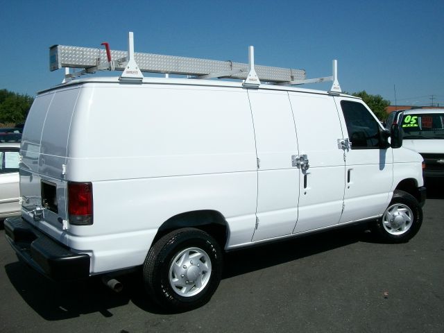 Ford Econoline 2008 photo 1