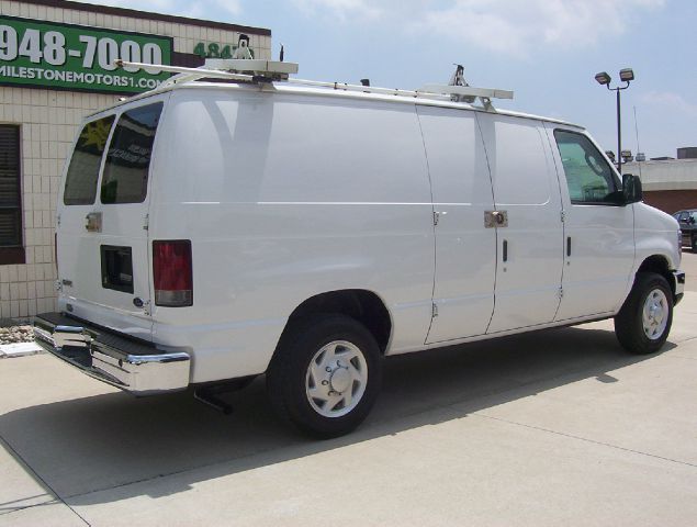 Ford Econoline 2008 photo 2