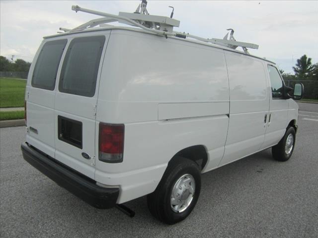 Ford Econoline 2008 photo 2