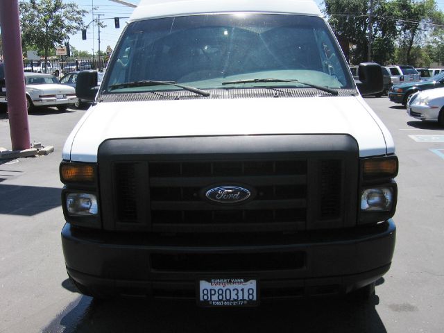 Ford Econoline 2008 photo 8