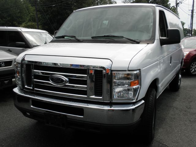 Ford Econoline 2008 photo 1