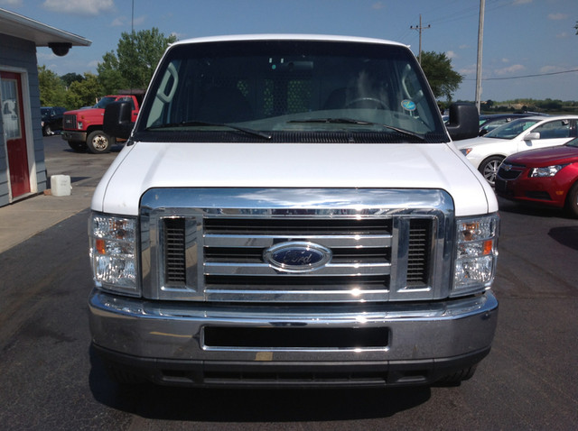 Ford Econoline 2008 photo 1