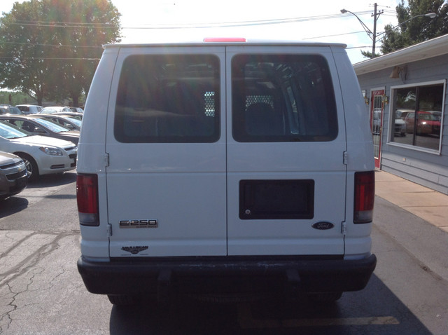 Ford Econoline 2008 photo 4