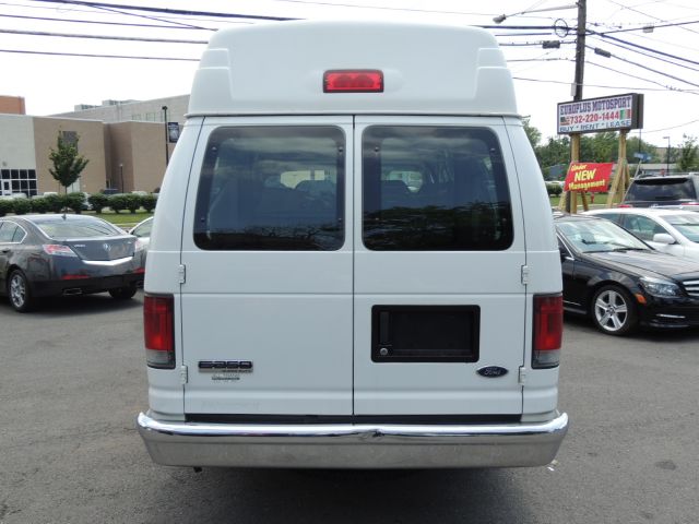 Ford Econoline 2008 photo 3