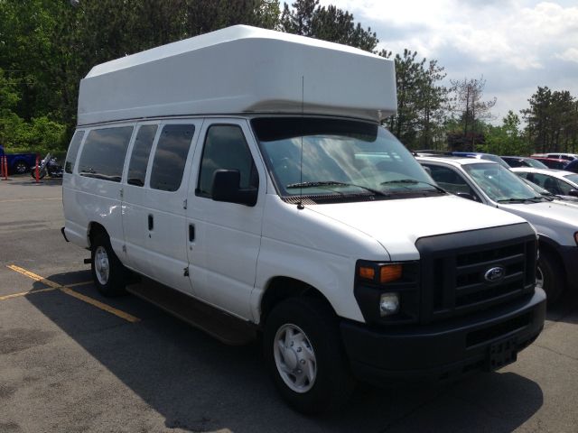 Ford Econoline 2008 photo 12