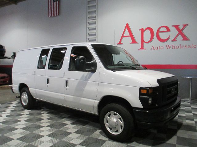 Ford Econoline 2008 photo 1