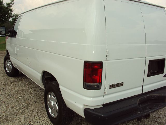 Ford Econoline 2008 photo 2