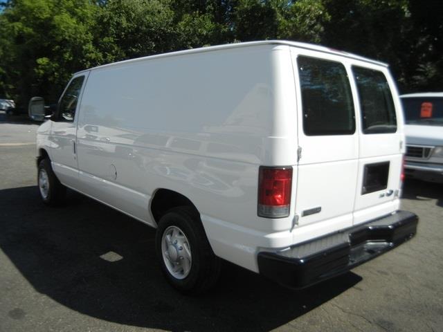 Ford Econoline 2008 photo 3